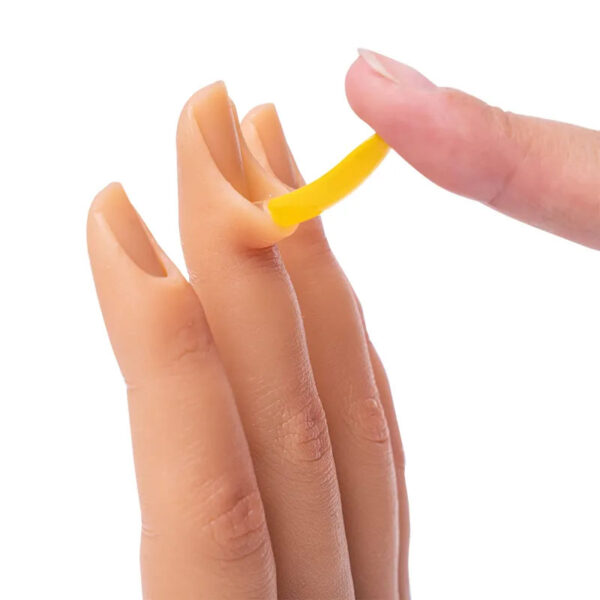 Mano de silicona para prácticas - color claro